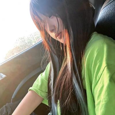 爱马的女孩封面